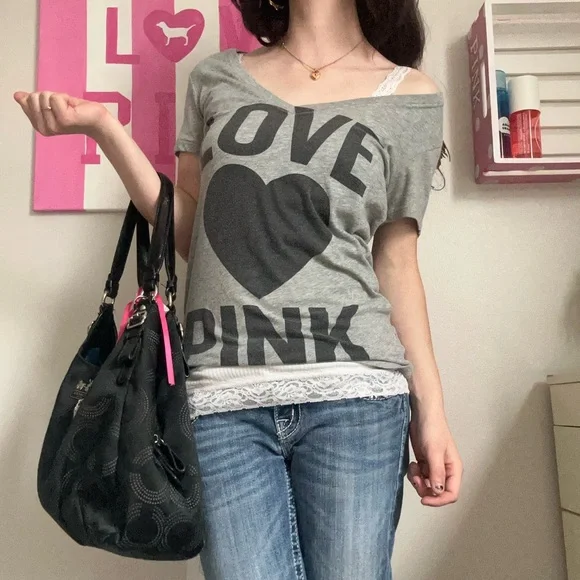 Victoria's Secret PINK Gray Tee - Picture 4 of 4